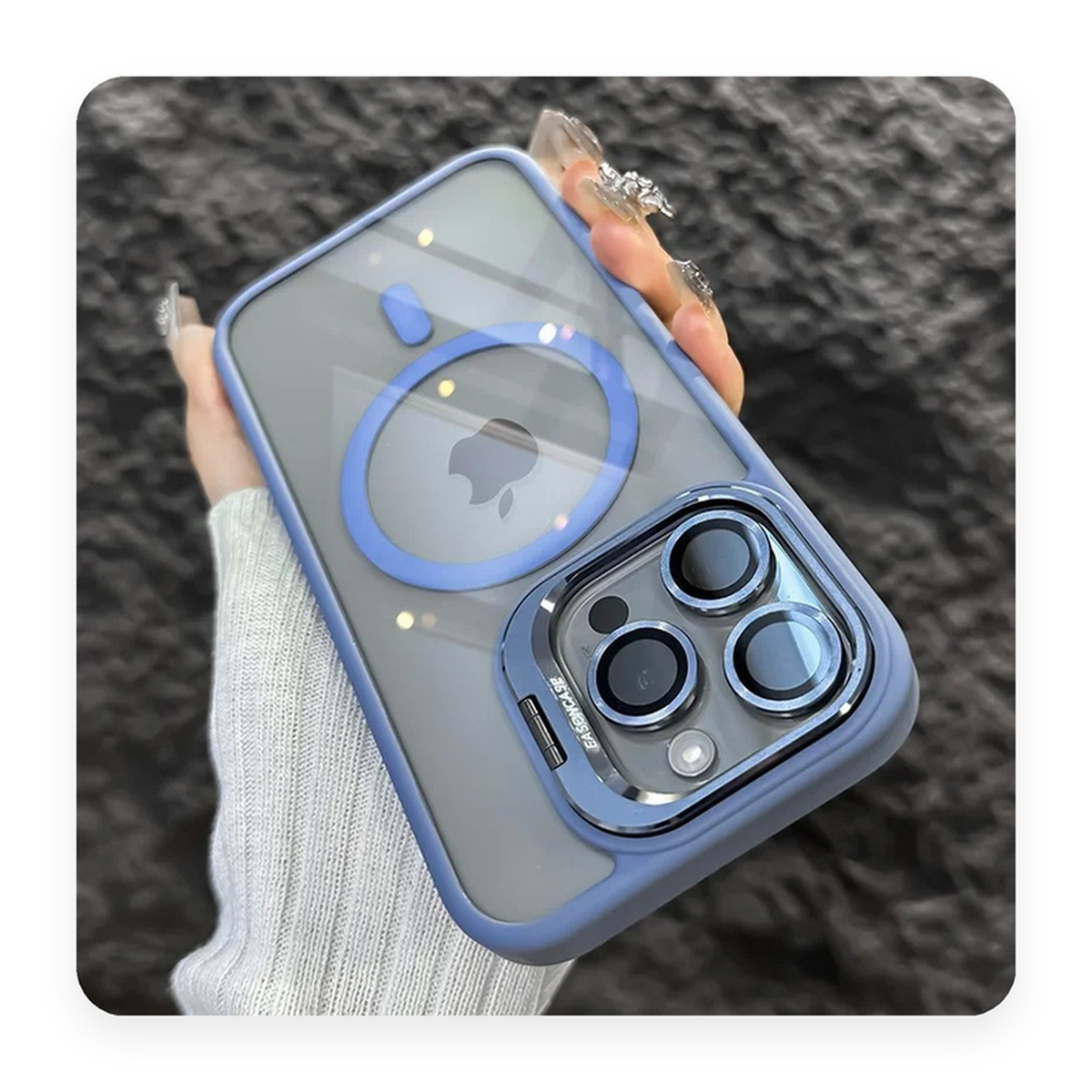 Capa magnetica transparente com borda azul claro, anel MagSafe e protetor de lente